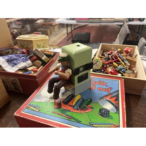 290 - Good collection of vintage wooden toys