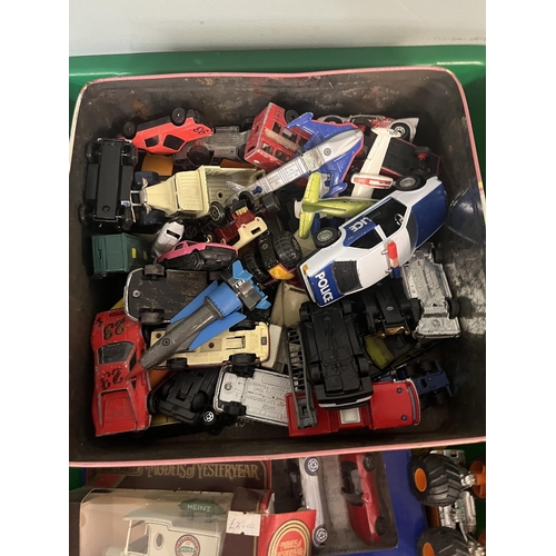 305 - Large collection of diecast vehicles unboxed and played with