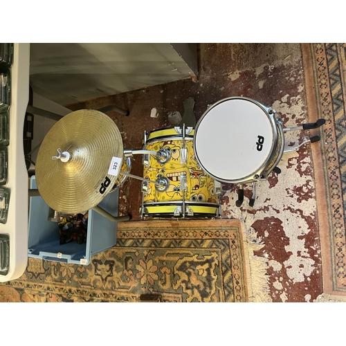 323 - Rare Sponge Bob Square Pants children’s drum kit