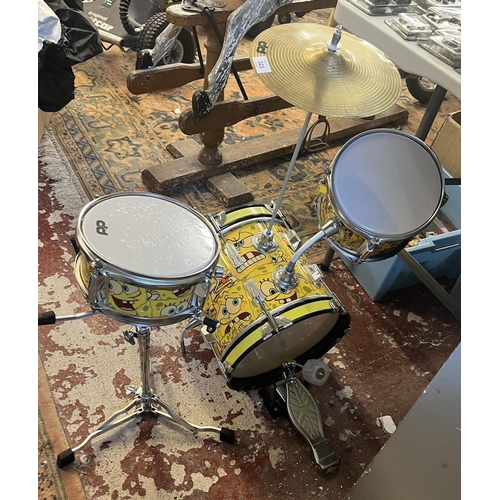 323 - Rare Sponge Bob Square Pants children’s drum kit