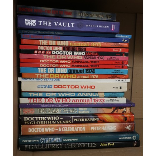 376 - Good collection of Doctor Who books to include signed Tom Baker book, annuals, novels and script boo... 