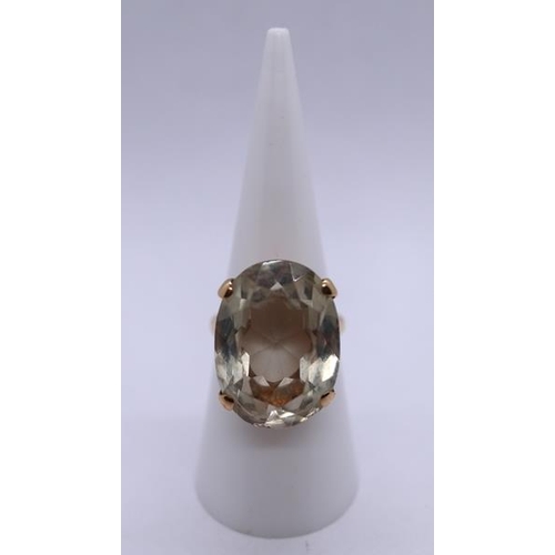 249 - 9ct gold citrine set ring - Size: L