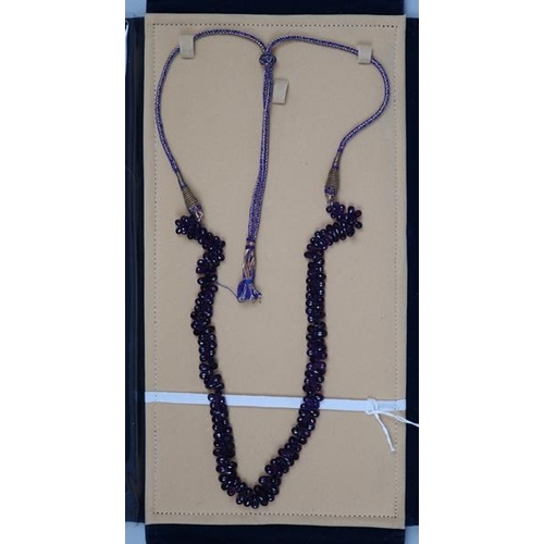 57 - African amethyst necklace - 154ct gem weight