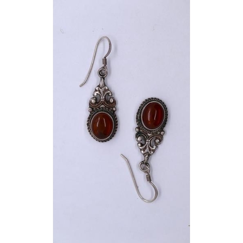 17 - Amber pendant and earrings