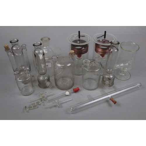 215 - Collection of scientific glassware