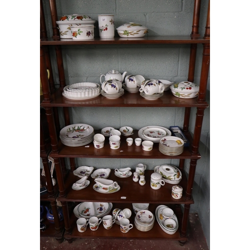 227 - Large collection of Royal Worcester Evesham pattern