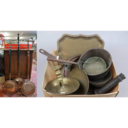 229 - Collection of metal ware to include pans