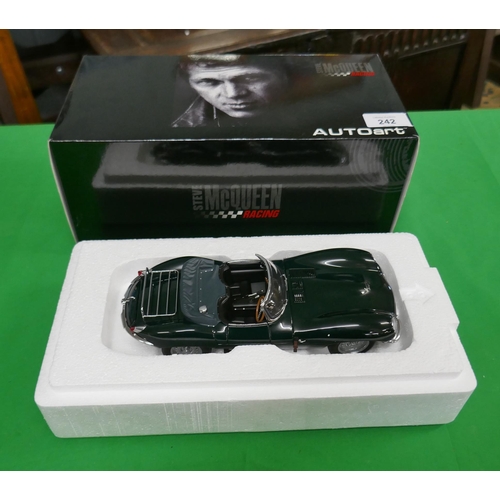 242 - Steve McQueen Autoart Jaguar XKSS 1956 1:18 diecast collectable model