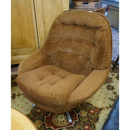 527 - Comfortable retro swivel chair with brown corduroy upholstery