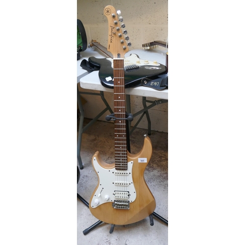 565 - Left handed electric guitar Pacifica by Yamaha