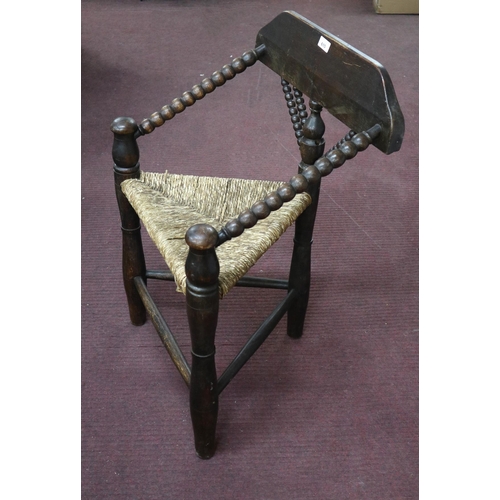 615 - Unusual bobbin turned 3 legged turners chair