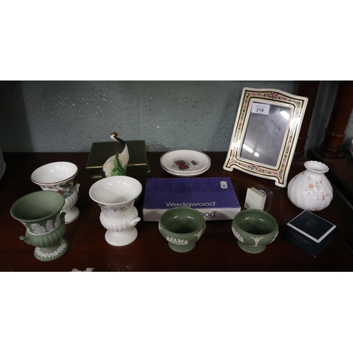 219 - Collection of Wedgewood to include mostly Jasperware