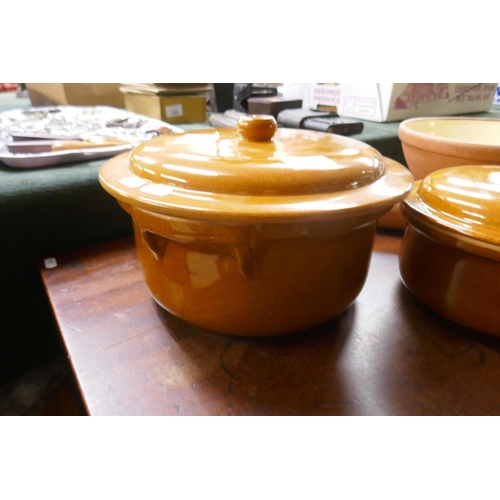 238 - 2 large casserole dishes together with an old large mixing bowl and rolling pin