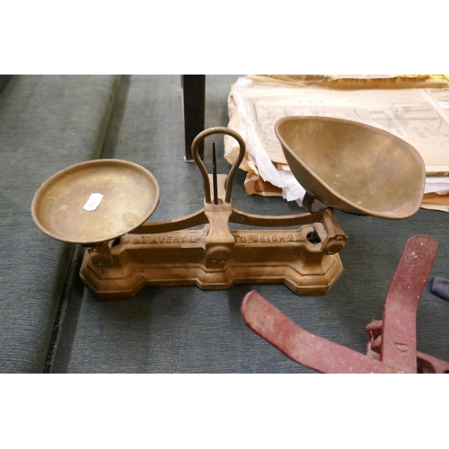 245 - Collection of vintage weighing scales