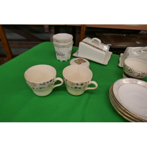 301 - Collection of ceramics to include Coronation ware