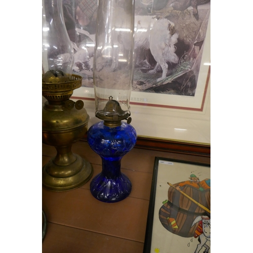 375 - Collection of oil lamps