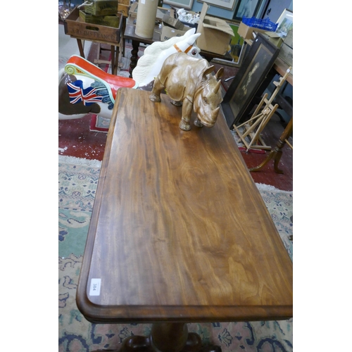 384 - Antique mahogany centre table - Approx size: W: 121cm D: 60cm H: 74cm