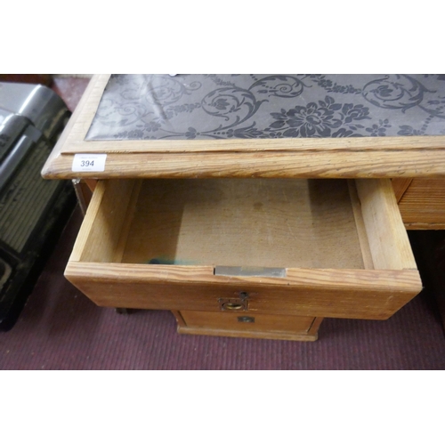 394 - Pitch pine pedestal desk - Approx size: W: 122cm D: 74cm H: 75cm