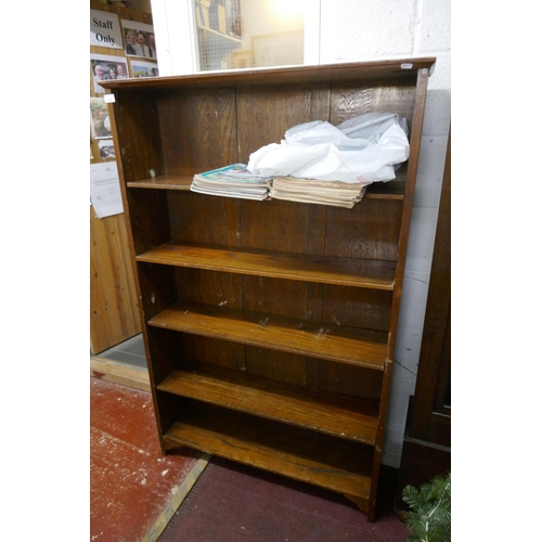 436 - Oak bookcase with adjustable shelves - Approx size: W: 97cm D: 25cm H: 153cm