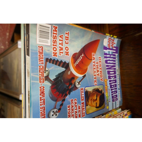 437 - Collection of 1990s Thunderbirds comics