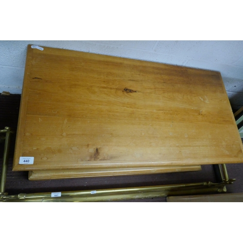 440 - Pine blanket box - Approx size: W: 92cm D: 47cm H: 40cm