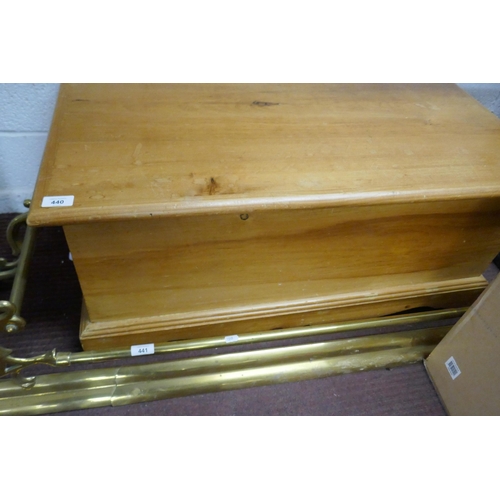 440 - Pine blanket box - Approx size: W: 92cm D: 47cm H: 40cm