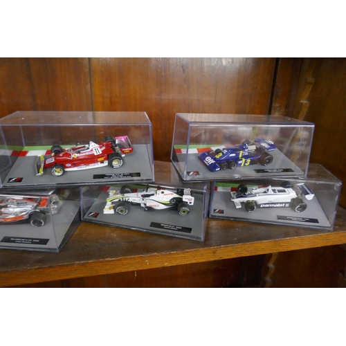 461 - Collection of Formula 1 model diecast cars in cases