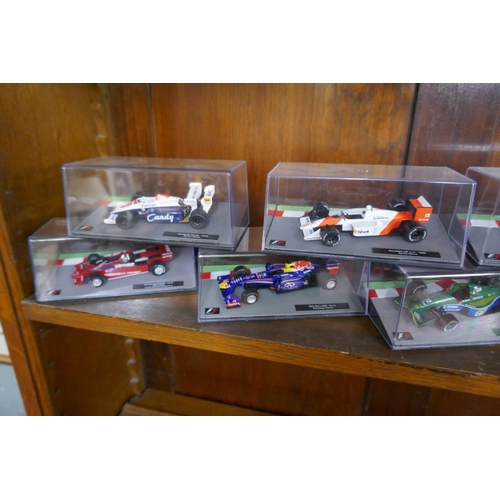 461 - Collection of Formula 1 model diecast cars in cases