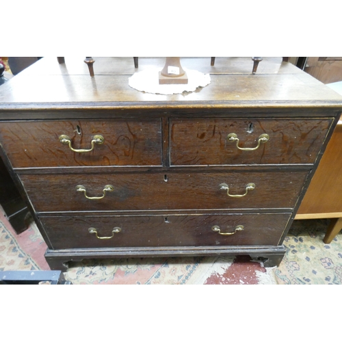 471 - Early oak chest of 2 of 4 drawers on bracket feet - Approx size: W: 107cm D: 65cm H: 87cm