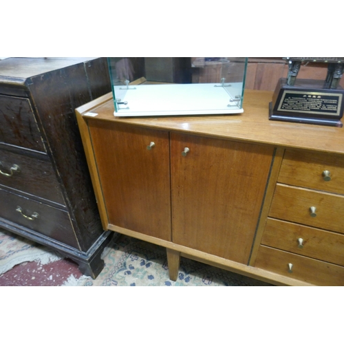 478 - Mid century teak sideboard by A. Younger - Approx size: W: 198cm D: 45cm H: 75cm