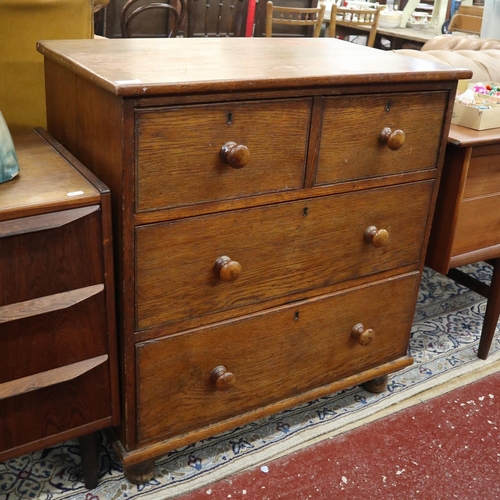 484 - Small 19thC oak chest of 2 over 2 drawers - Approx size: W: 77cm D: 47cm H: 84cm