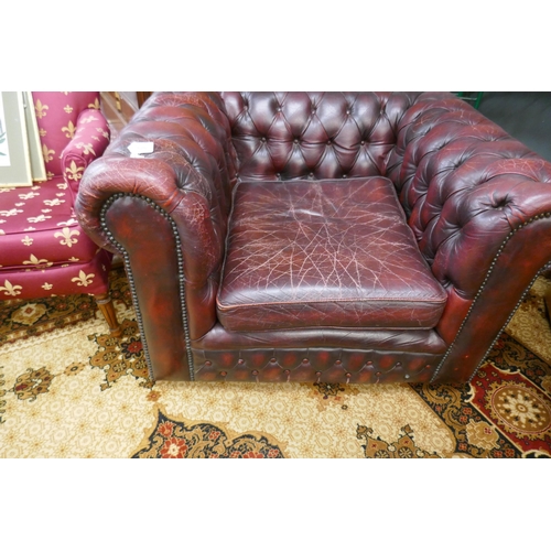 525 - Red square Chesterfield chair