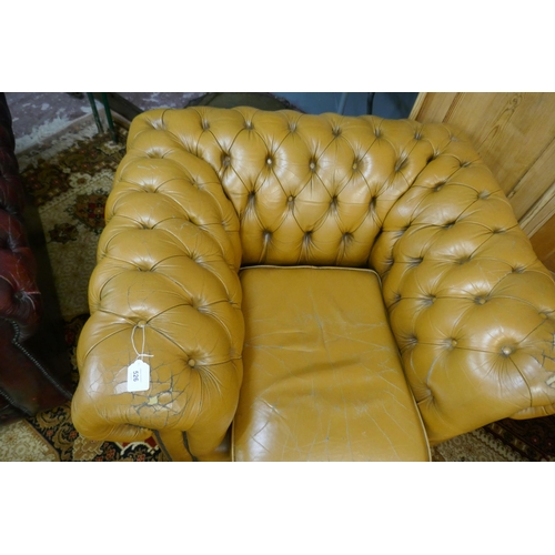 526 - Tan square Chesterfield chair