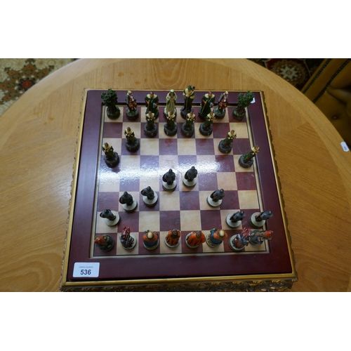 536 - Robin Hood chess set