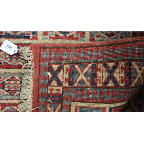 624 - Red patterned runner - Approx size: 74cm x 296cm