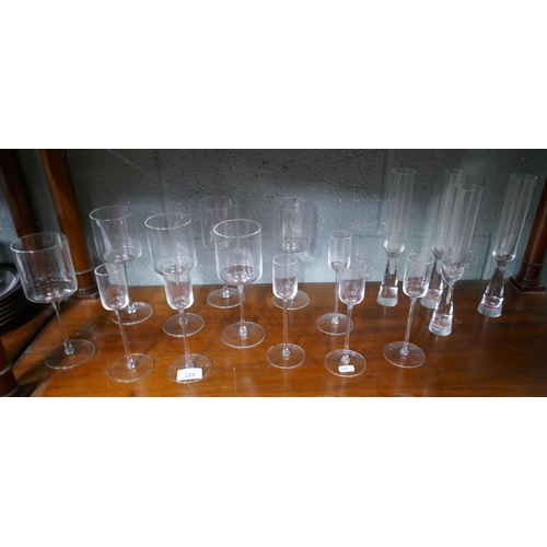 225 - Collection of glass