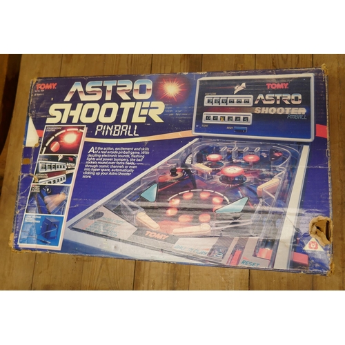 306 - Tomy Astro Shooter flipper pinball game