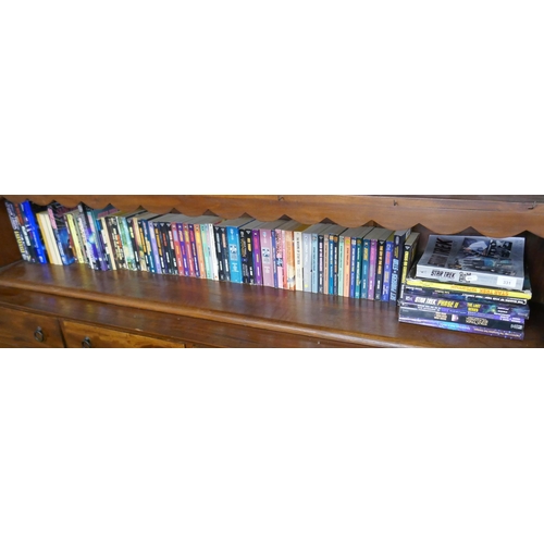 331 - Large collection of Star Trek books