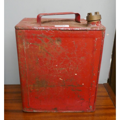 387 - Vintage oil can