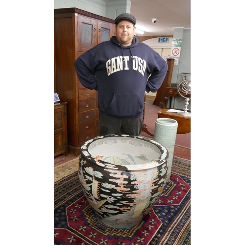 348 - Very large Oriental fish bowl as featured on Antiques Road Show May 30th 2002 - Approx height: 69cm,... 