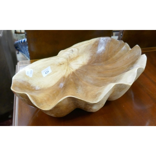 434 - Large antique wooden shell bowl - Approx 51cm x 29cm