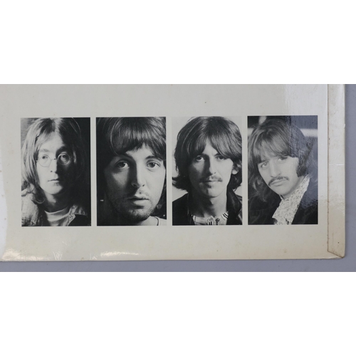 104 - The Beatles White Album - No 0030719 - complete with both albums, one black sleeve, original 4 photo... 