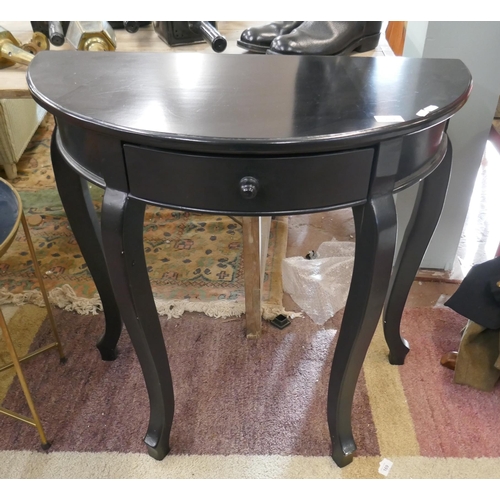 284 - D shaped hall table