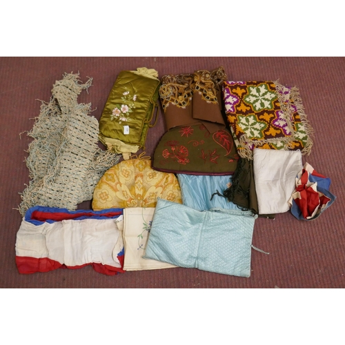 421 - Collection of linen - mainly tea cosys