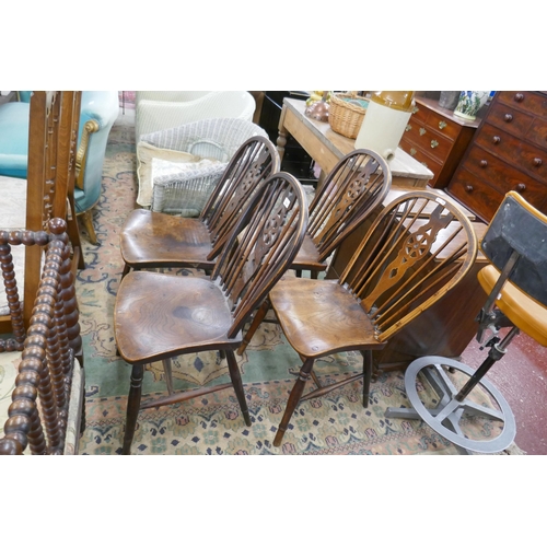 524 - Set of 4 antique elm seated wheelback chairs