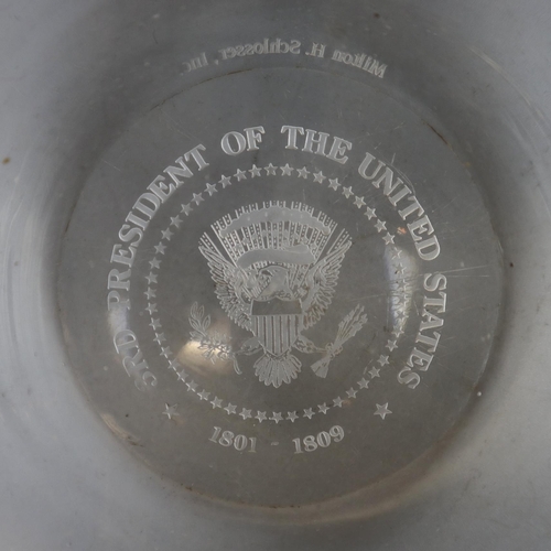 131 - 4 etched glass Thomas Jefferson bowls