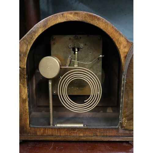 181 - 2 wooden cased mantle clocks