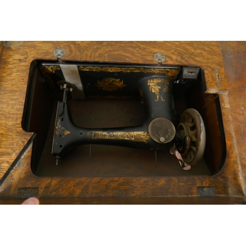 463 - Singer sewing machine table