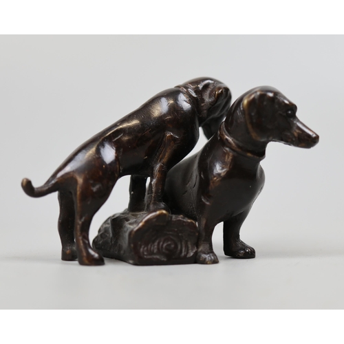 90 - Small bronze dog figurine