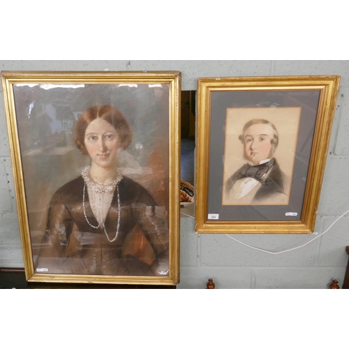 304 - Victorian pastel portrait in gilt frame